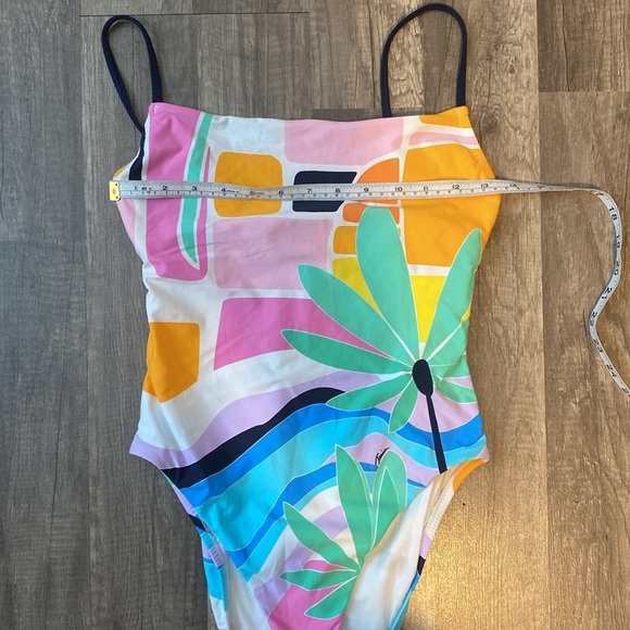 TRINA TURK
MOSAIC SUNRISE HIGH LEG MAILLOT
(Swimsuit and cover up ) - Picture 8 of 16